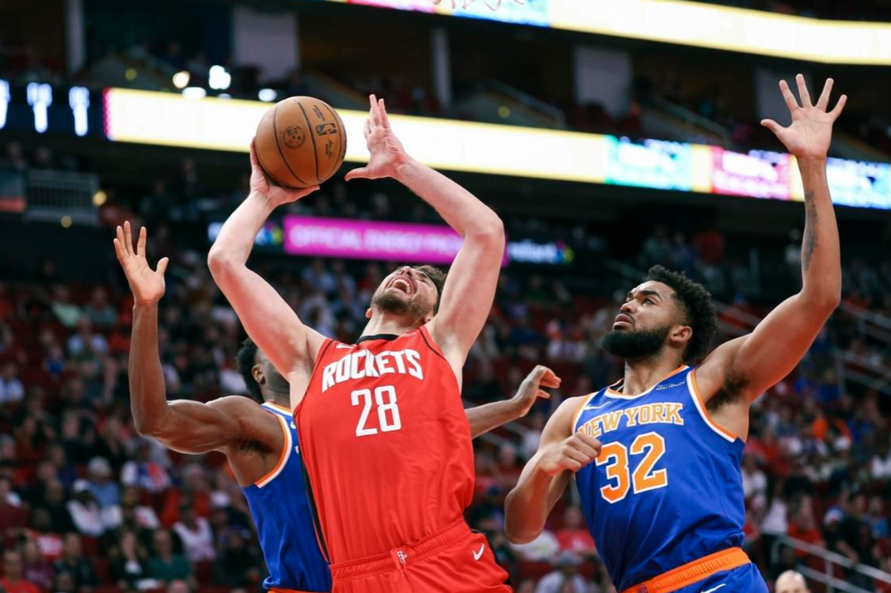 尼克斯横扫76人,欧文扛起全队 尼克斯横扫76人,欧文扛起全队