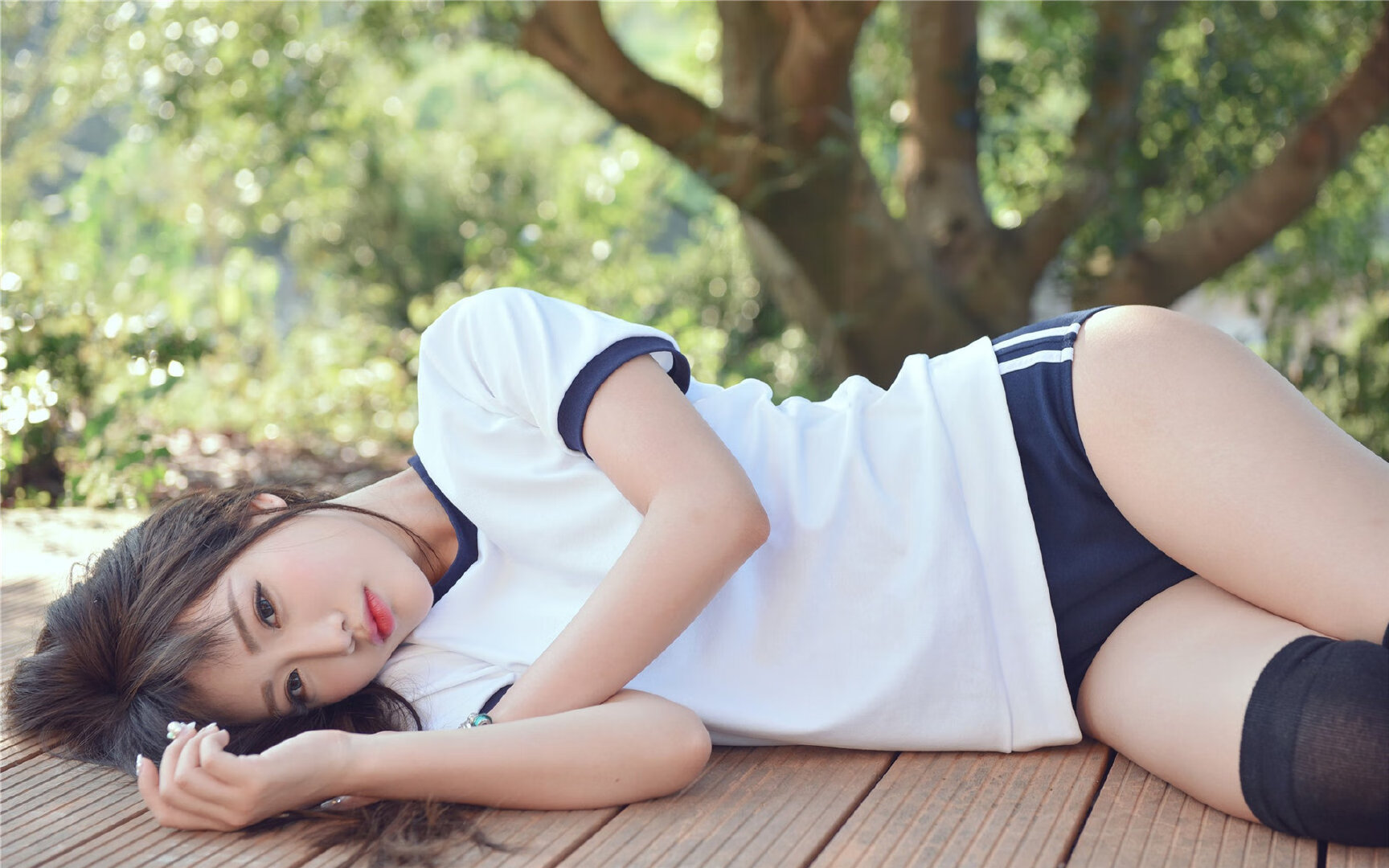 红黑风暴席卷欧冠！AC米兰完胜突尼斯显王者归来