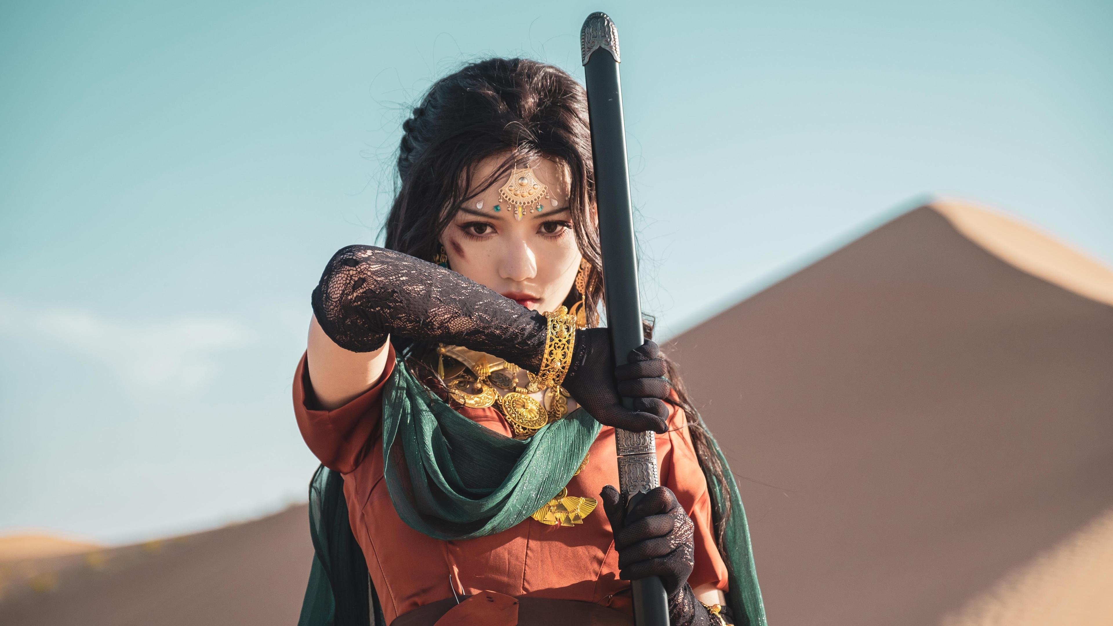 双线激战，F1揭幕战焦点对决点燃赛道，开拓者狂胜吉林队震撼篮坛