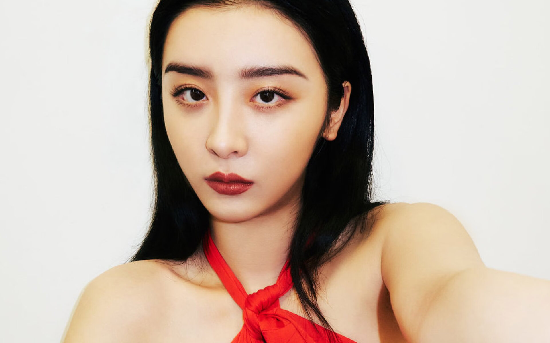 绿茵烽火与引擎轰鸣，当足球意志驶入F1赛道